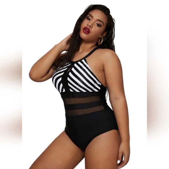 💕HP💕Striped Contrast Mesh One Piece Swimsuit💕Size 1XL - Picture 1 of 4
